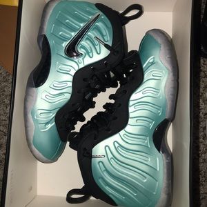 Nike foams
